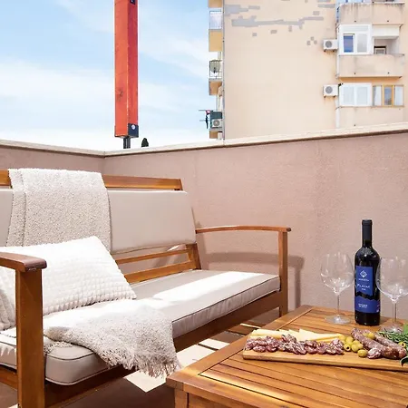 Apartment Near Centre
